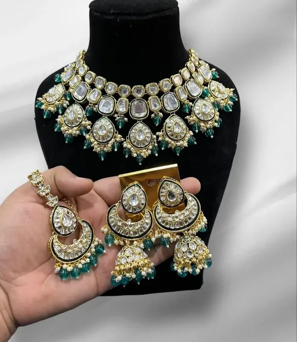 Green_Gold_Plated_Necklace,_Maang_Tikka,_Earring_&_Ring_Set_For_Girls_&_Women