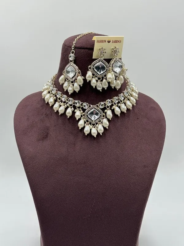 White_Gold_Plated_Earring_&_Necklace_Set_For_Girls_&_Women