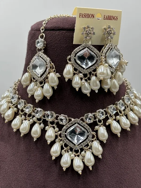 White_&_Gold_Gold_Plated_Necklace,_Mangalsutra_&_Earring_Set_For_Girls_&_Women