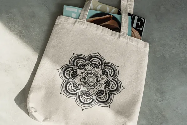 White_Canvas_Tote_Bag_For_Girls