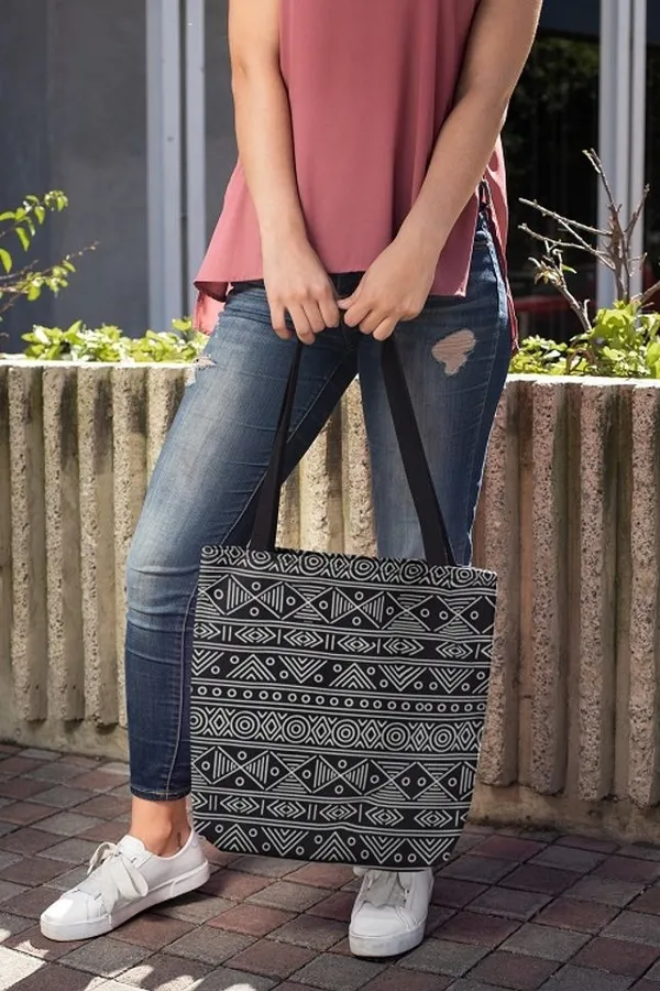 Black_&_White_Canvas_Abstract_Design_Tote_Bag_With_Zipper_And_Pocket