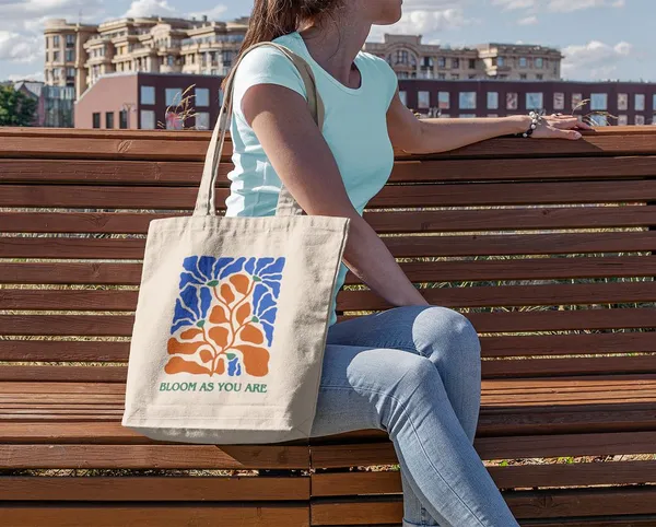 White_Canvas_Tote_Bag_For_Girls