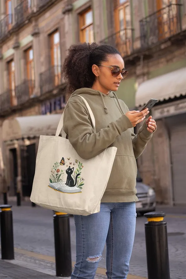 White_Canvas_Tote_Bag_For_Women