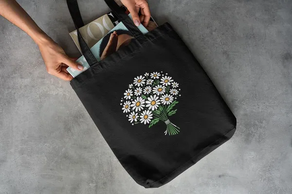 Black_Canvas_Flower_Tote_Bag_With_Zipper_And_Pocket