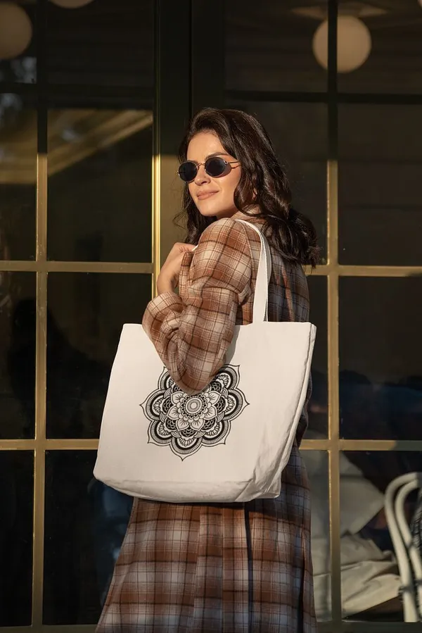 White_Canvas_Tote_Bag_For_Girls