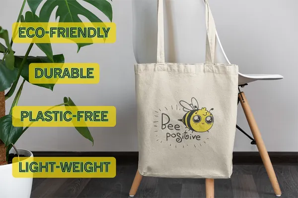 White_Canvas_Honeybee_Tote_Bag_With_Zipper_And_Pocket