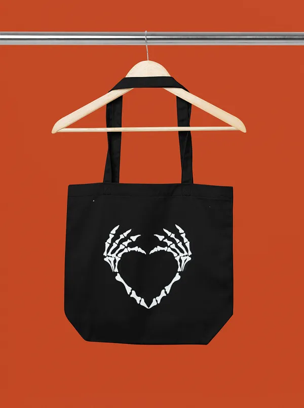 Black_Heart_Printed_Canvas_Tote_Bags_With_Zipper_And_Pocket