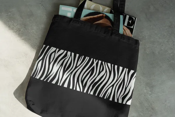 Black_Canvas_Tote_Bag_For_Girls