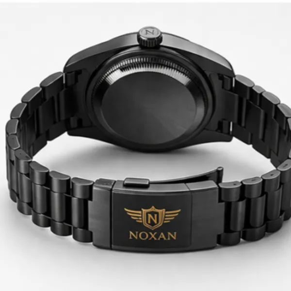 Green_Dial_Luxury_Watch_With_Stylish_Black_Straps_For_Men