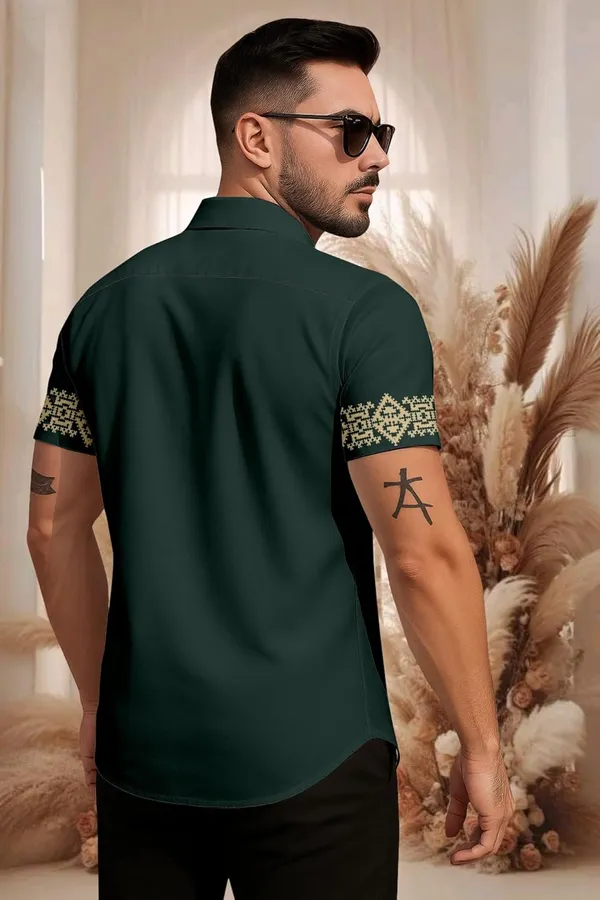 Green_Short_Sleeve_Button_Down_Shirt,_Forest_Green_With_Gold_Embroidered_Pattern,_Casual_Fit