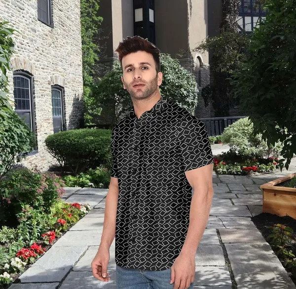 Black_Geometric_Print_Short_Sleeve_Casual_Shirt_Pattern_Ͽ�Summer_|_Lightweight_Cotton_Blend_Stratchable_Fabric_|_Perfect_For_Daily_&_Weekend_Wear