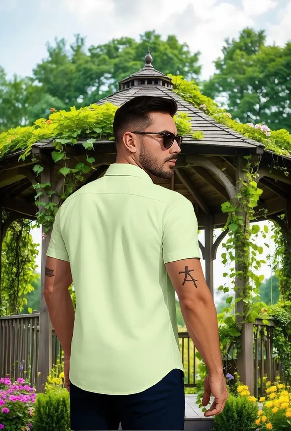 Parrot_Summer_Beach_Shirt,_Short_Sleeve_Button_Down,_Surfer_Palm_Tree_Print,_White_And_Black