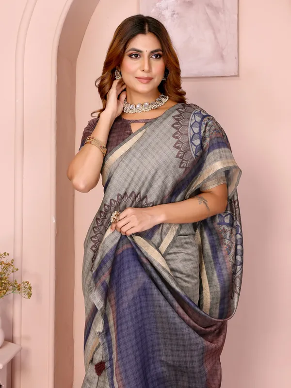 Grey_Checked_Black_Chanderi_Saree_For_Women