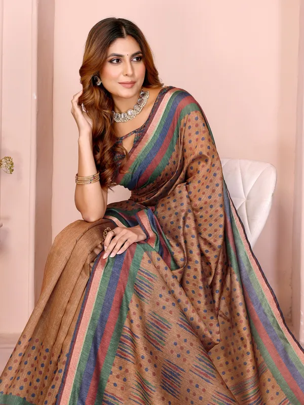 Mustard_Brown_Geometric_Black_Chanderi_Saree_For_Women