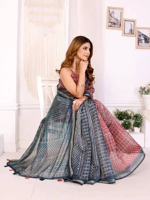 Multicolor_Geometric_Printed_Chanderi_Saree_For_Women