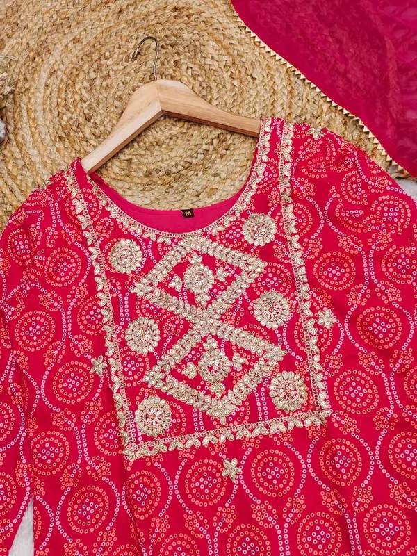 Pink_Heavy_Fancy_Pair_&_Dupatta_Set