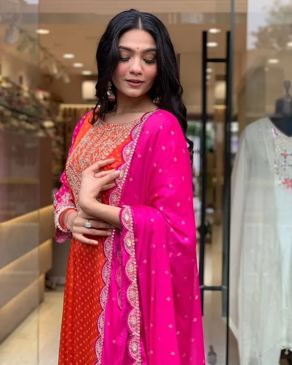Orenge_Heavy_Fancy_Pair_With_Dupatta_Set