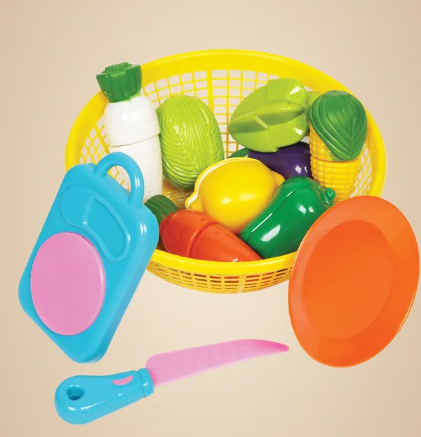 Poly_Propylene_8_Vegetables_With_Basket,Chopping_Plate,Knife,Serving_Plate_For_Kids