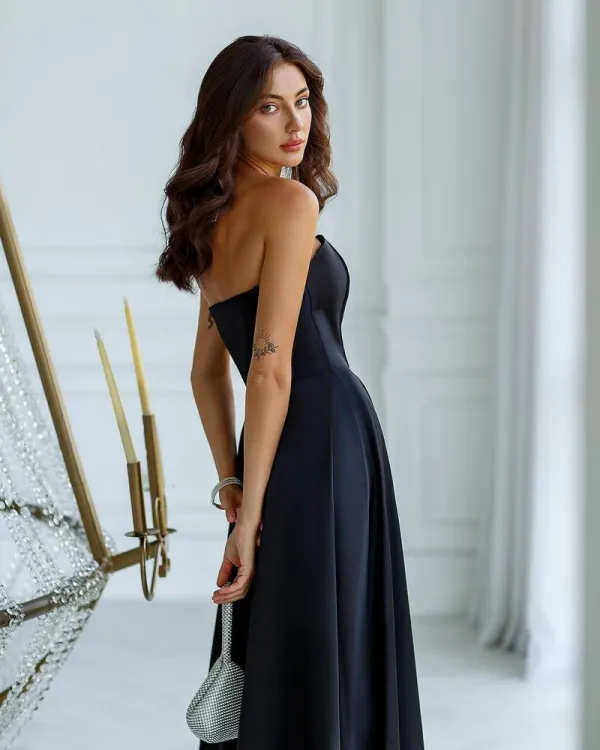 Black_Sweetheart_Corset_Midi_Dress
