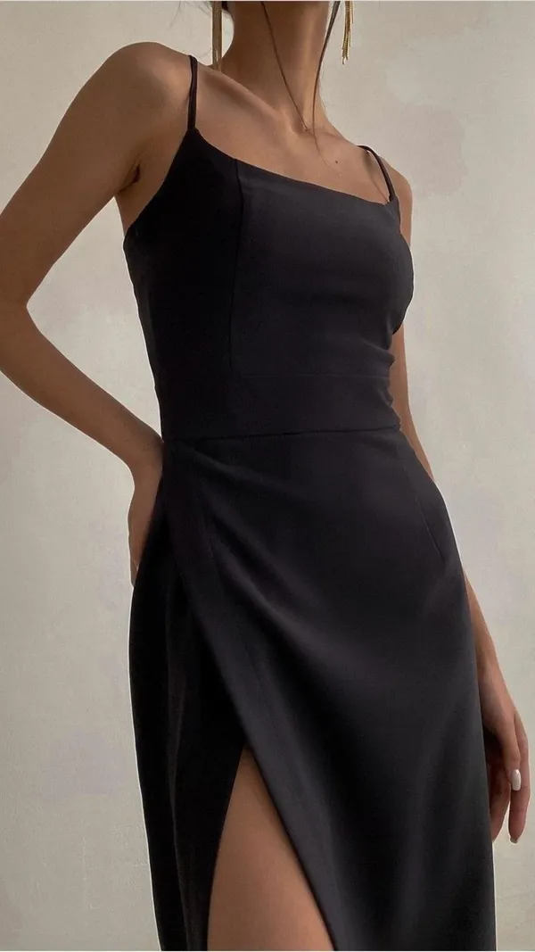 Overlap_Black_Banana_Crape_Dress_For_Women