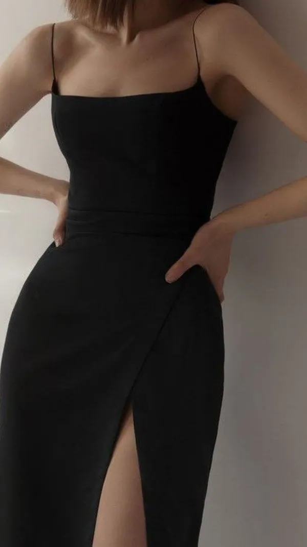 Overlap_Black_Banana_Crape_Dress_For_Women