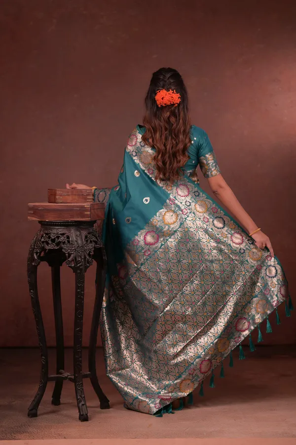 Teal_Green_Premium_Soft_Silk_New_Takshashila_Paithani_Saree_Made_With_Smooth_And_Rich_Fabric_Saree