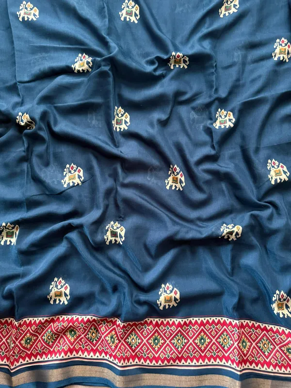 Dark_Blue_Presenting_New_Printed_With_Blouse_Mul_Mul_Cotton_Saree