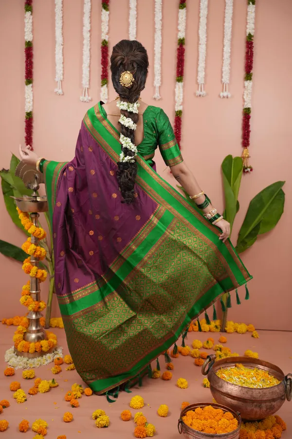 Wine_Premium_Two_Tone_Soft_Silk_Narayan_Border_with_Rich_woven_contrast_Zari_Pallu_Saree