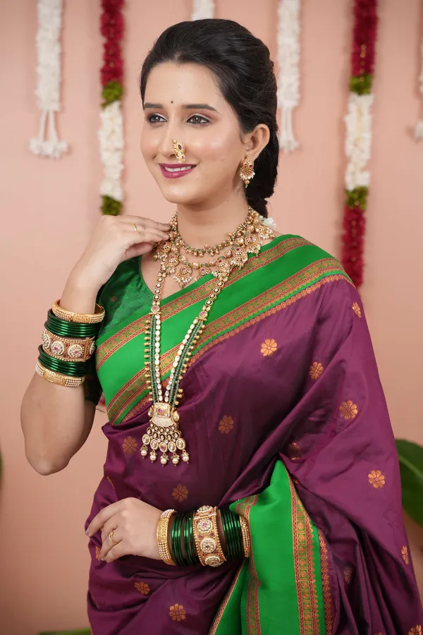 Wine_Premium_Two_Tone_Soft_Silk_Narayan_Border_with_Rich_woven_contrast_Zari_Pallu_Saree