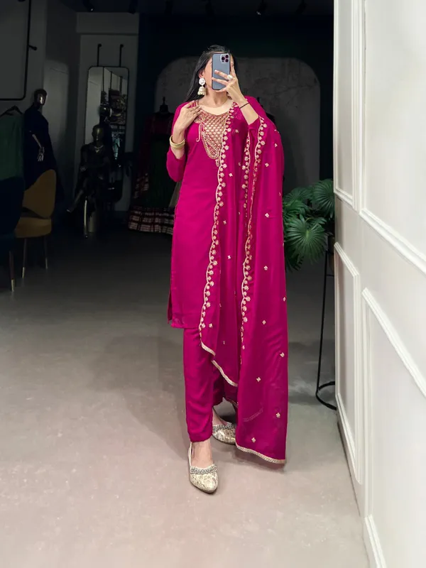 Dark_Pink_Organza_Collection_Ethnic_Dress_For_Women