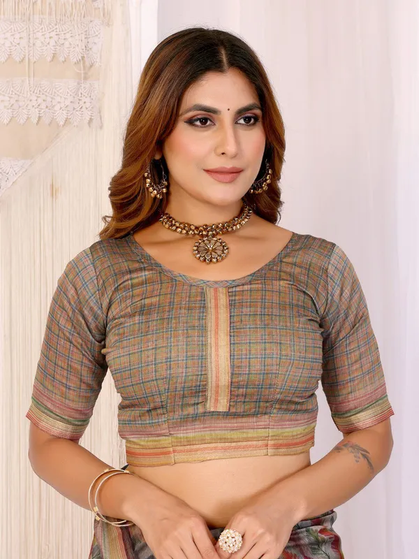 Vibrant_Geometric_Weaves_Chanderi_Saree_With_Contrasting_Striped_Border_For_Women