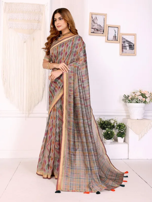 Vibrant_Geometric_Weaves_Chanderi_Saree_With_Contrasting_Striped_Border_For_Women