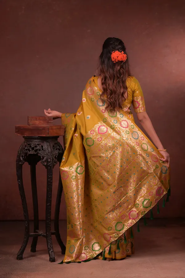 Yellow_Premium_Soft_Silk_New_Takshashila_Paithani_Saree_Made_With_Smooth_And_Rich_Fabric_Saree