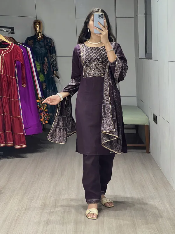 Wine_Pure_Modal_Chanderi_Kurti_Pair_With_Foil_Print_And_Handwork_For_Women