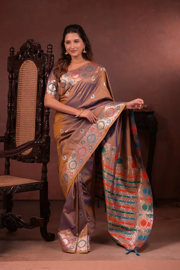 Brown_Premium_Soft_Silk_New_Takshashila_Paithani_Saree_Made_With_Smooth_And_Rich_Fabric_Saree