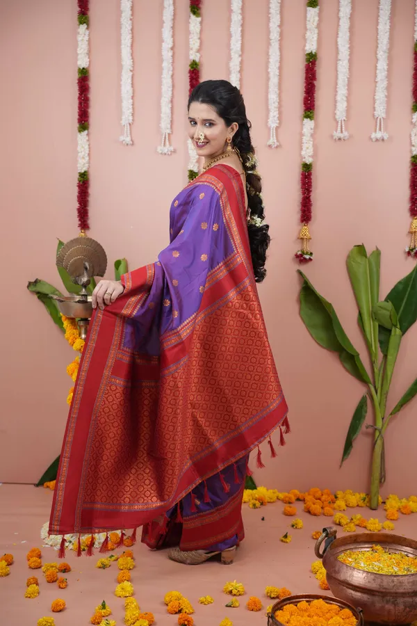 Purple_&_Red_Premium_Two_Tone_Soft_Silk_Narayan_Border_with_Rich_woven_contrast_Zari_Pallu_Saree
