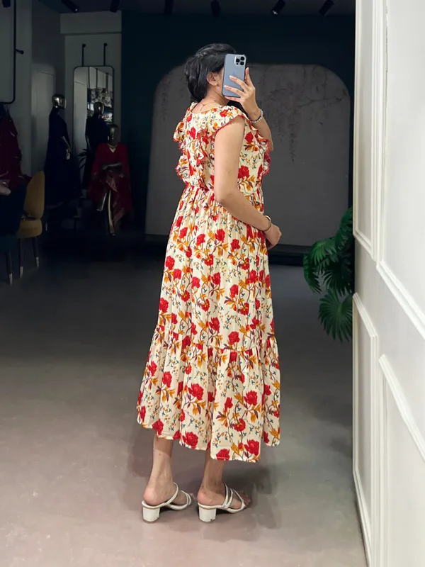 Red_Floral_Prints_Maslin_Silk_Ethnic_Dress_Collection