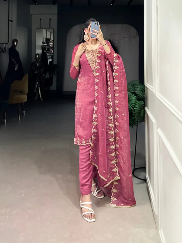 Pink_Silver_Glory_Crunchy_Collection_Ethnic_Dress_For_Women