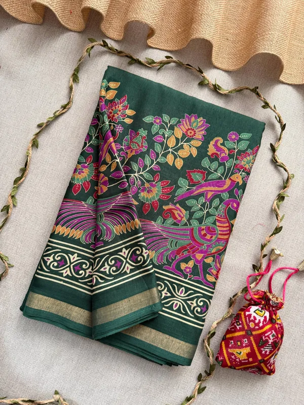 Green_Presenting_New_Printed_With_Blouse_Mul_Mul_Cotton_Saree