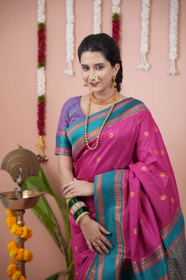 Pink_Premium_Two_Tone_Soft_Silk_Narayan_Border_with_Rich_woven_contrast_Zari_Pallu_Saree