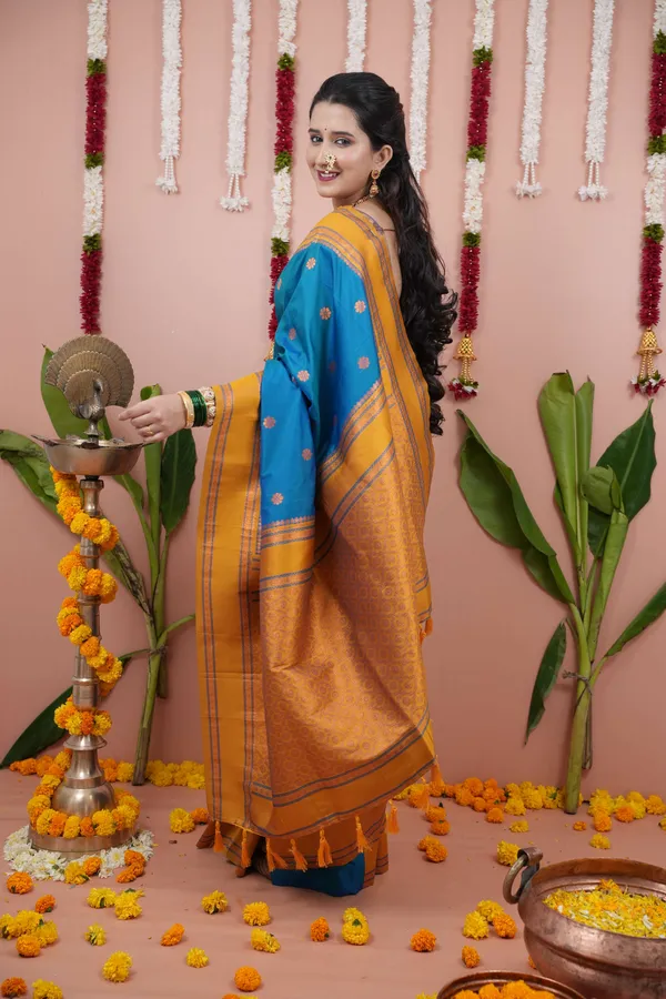 Rama_&_Yellow_Premium_Two_Tone_Soft_Silk_Narayan_Border_with_Rich_woven_contrast_Zari_Pallu_Saree