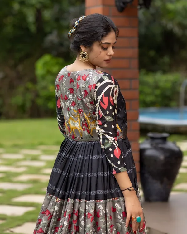 Black_Latest_Trendy_Floral_Gowns_For_Festivals_And_Weddings
