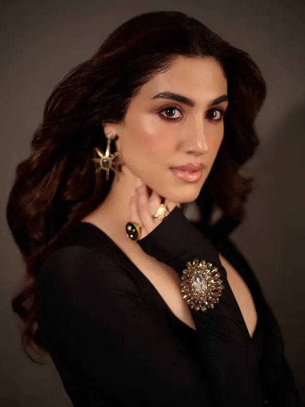 Delbar_Arya_In_BaalaJewels