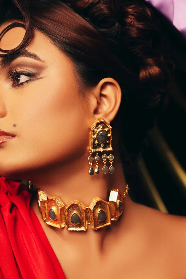 18K_Gold_Plated_Ebon_Eclat_Choker_Set_For_Women