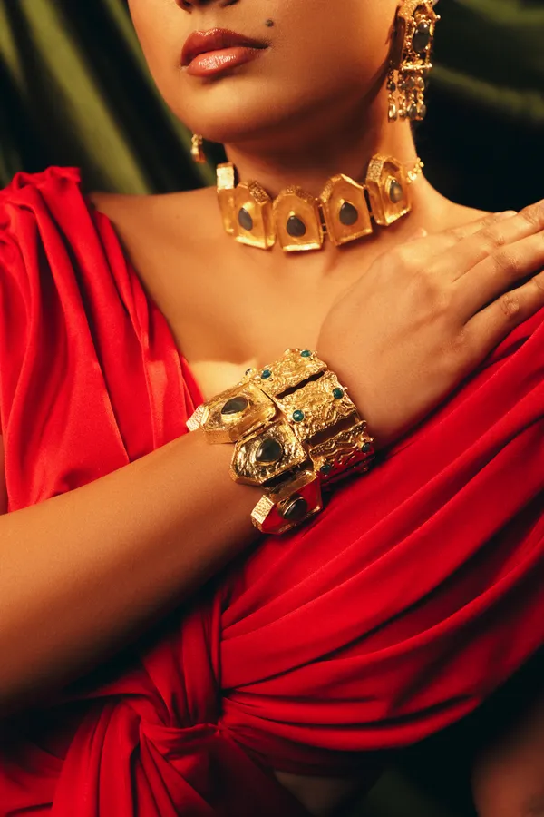 18K_Gold_Plated_Ebon_Eclat_Choker_Set_For_Women