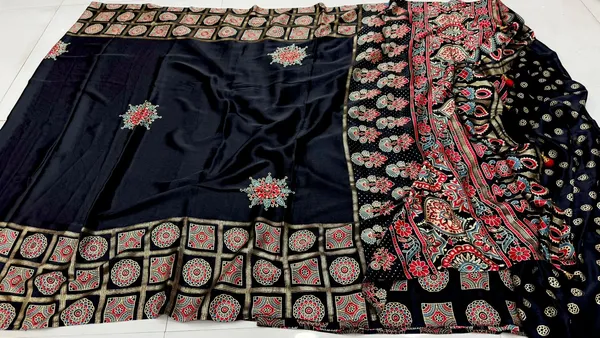 Black_Gajji__Silk_Saree_With_Blouse_Piece_For_Women_Wear_All_Occasion