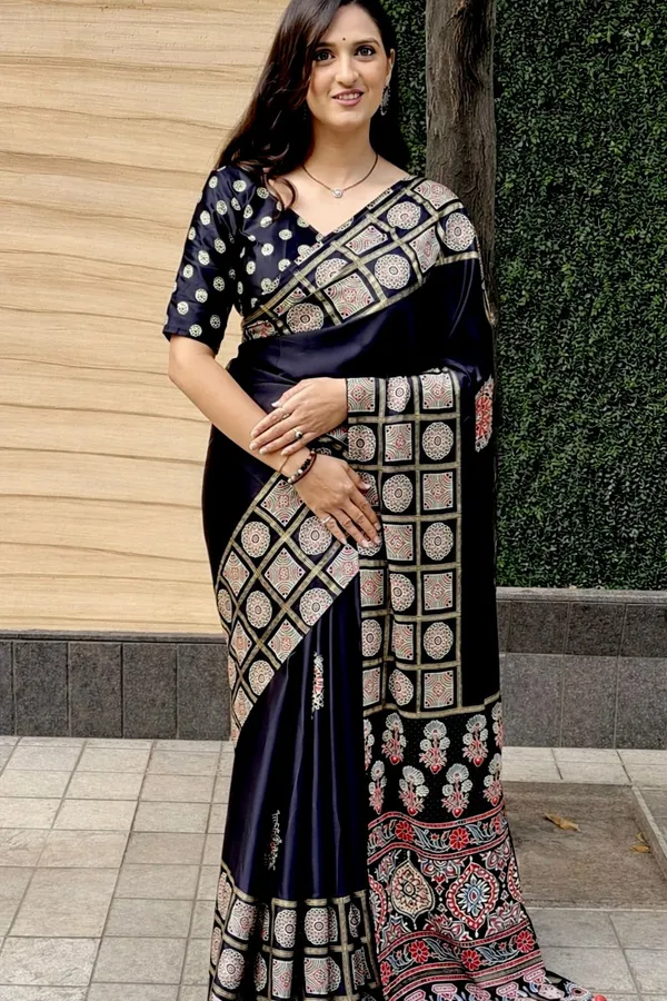 Black_Gajji__Silk_Saree_With_Blouse_Piece_For_Women_Wear_All_Occasion