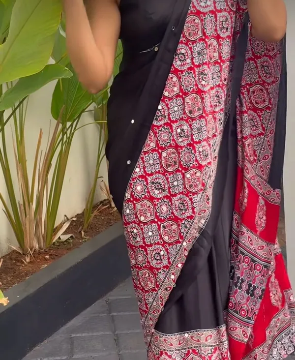 BLACK_RED_-_MIRROR_WORK_SAREE