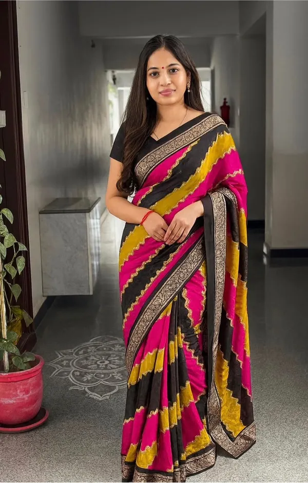 Mustard_Black_Dola_Silk_Saree_With_Blouse_Piece_For_Women_Wear_All_Occasion