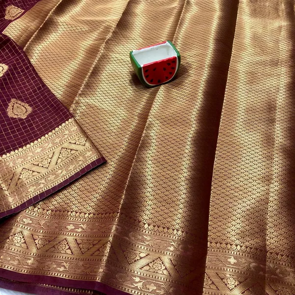 Deep_Maroon_Banarasi_Deep_Maroon_Saree_With_Blouse_Piece_For_Women